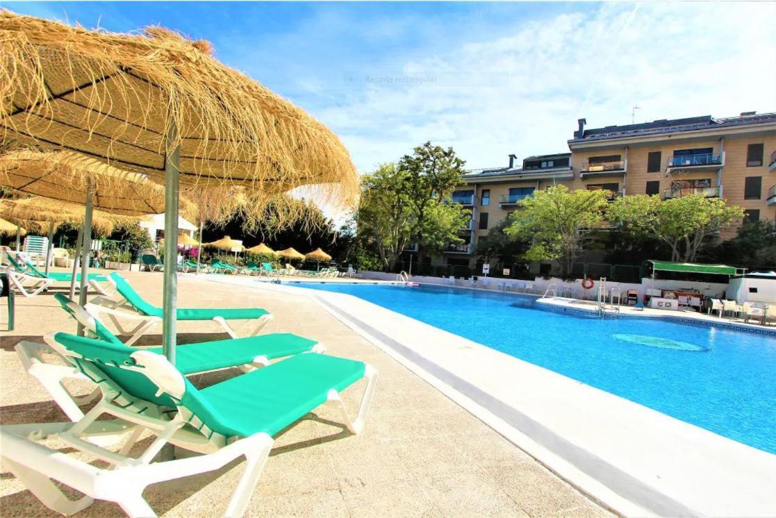Piso En Alquiler En Benalmadena Costa Apartment ภายนอก รูปภาพ
